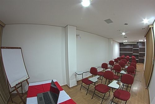 Hotel Polo Sao Jose dos Campos